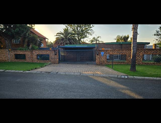 4 BEDROOM HOUSE TO LET IN SUNAIR PARK